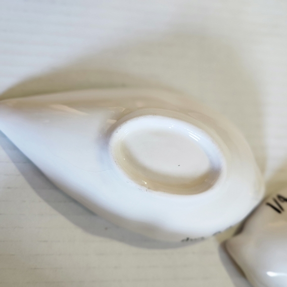 Christmas Gnome Measuring Cups Set of 4 Holiday Kitchen Decor Ceramic Baking Set - Picture 6 of 11